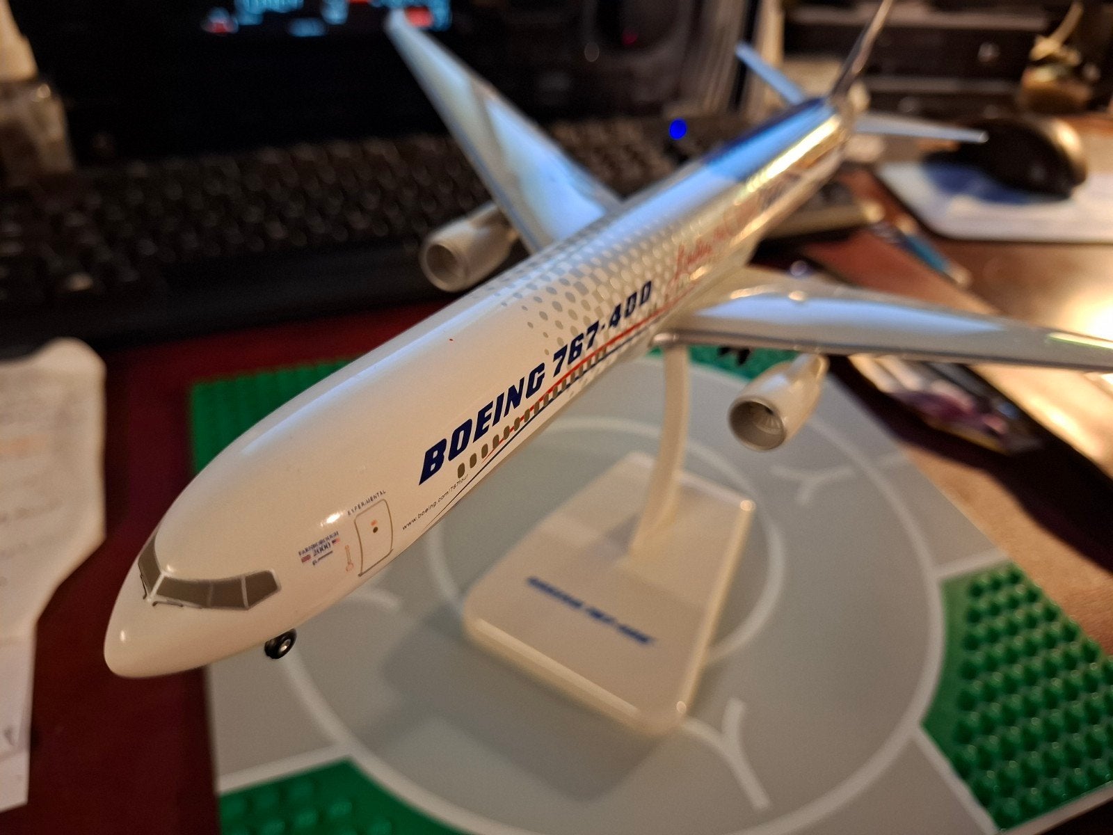 Boeing 767-400 1:200 model, Ophalen of Verzenden, Nieuw, Schaalmodel