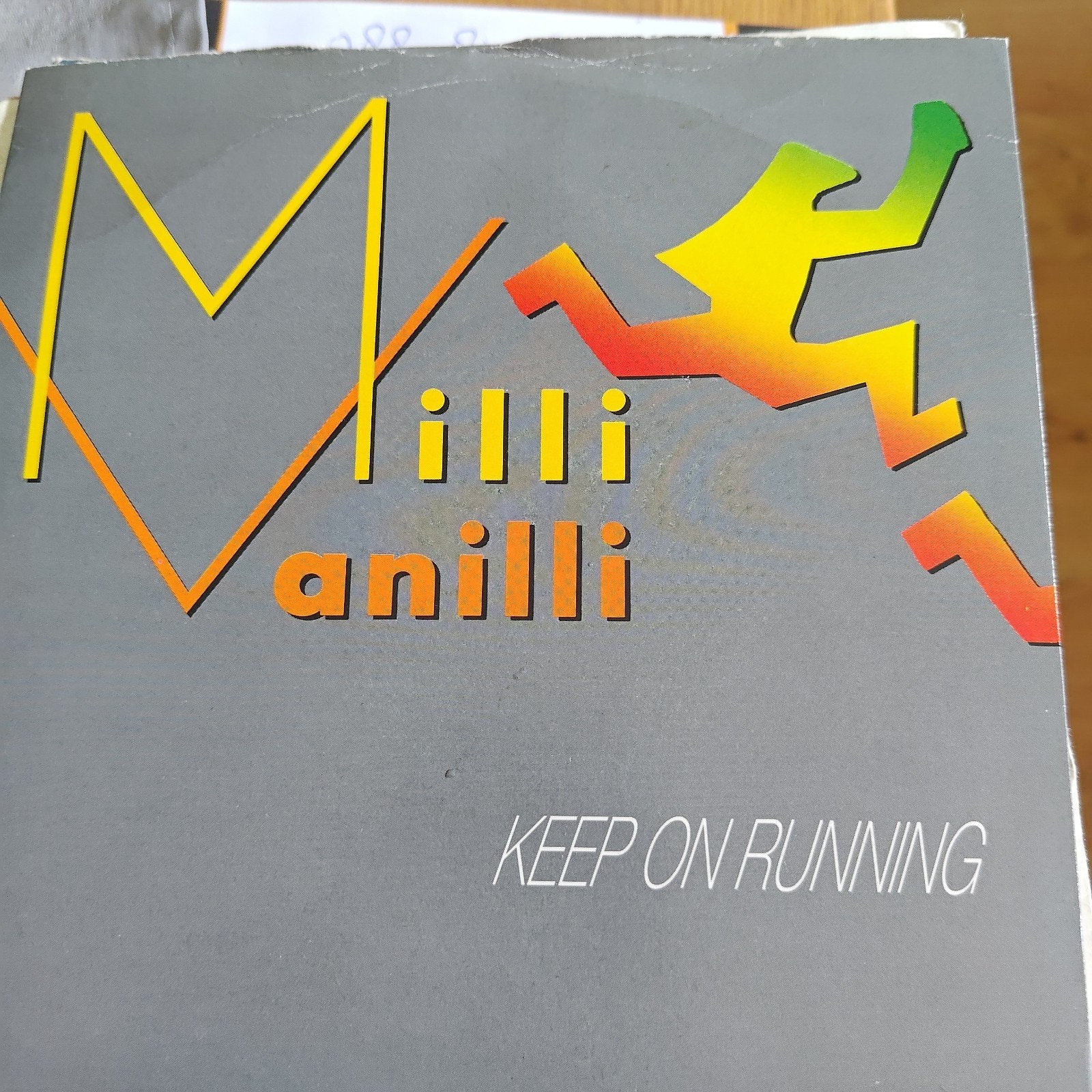 Milli Vanilli - Keep On Running (Single), Cd's en Dvd's, Vinyl Singles, Gebruikt, 7 inch, Ophalen of Verzenden