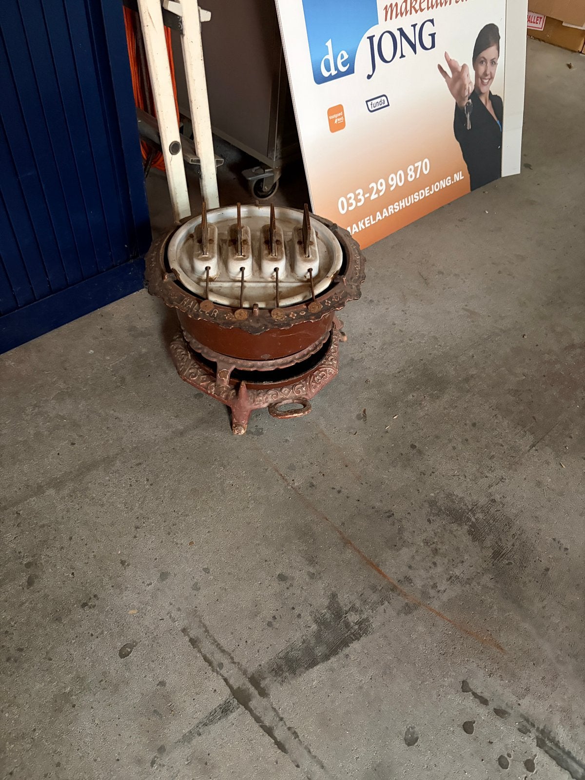 Ouderwets petroleumstel 4-pits - Haller, Ophalen