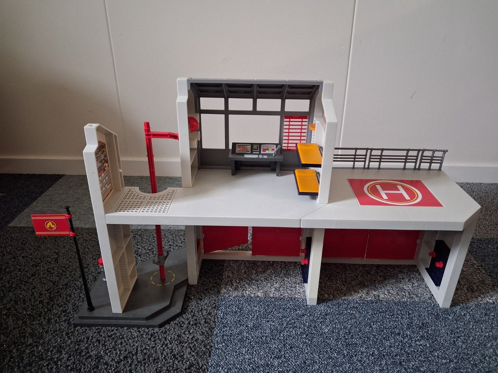 Playmobil Brandweerkazerne met figuren en accessoires, Ophalen
