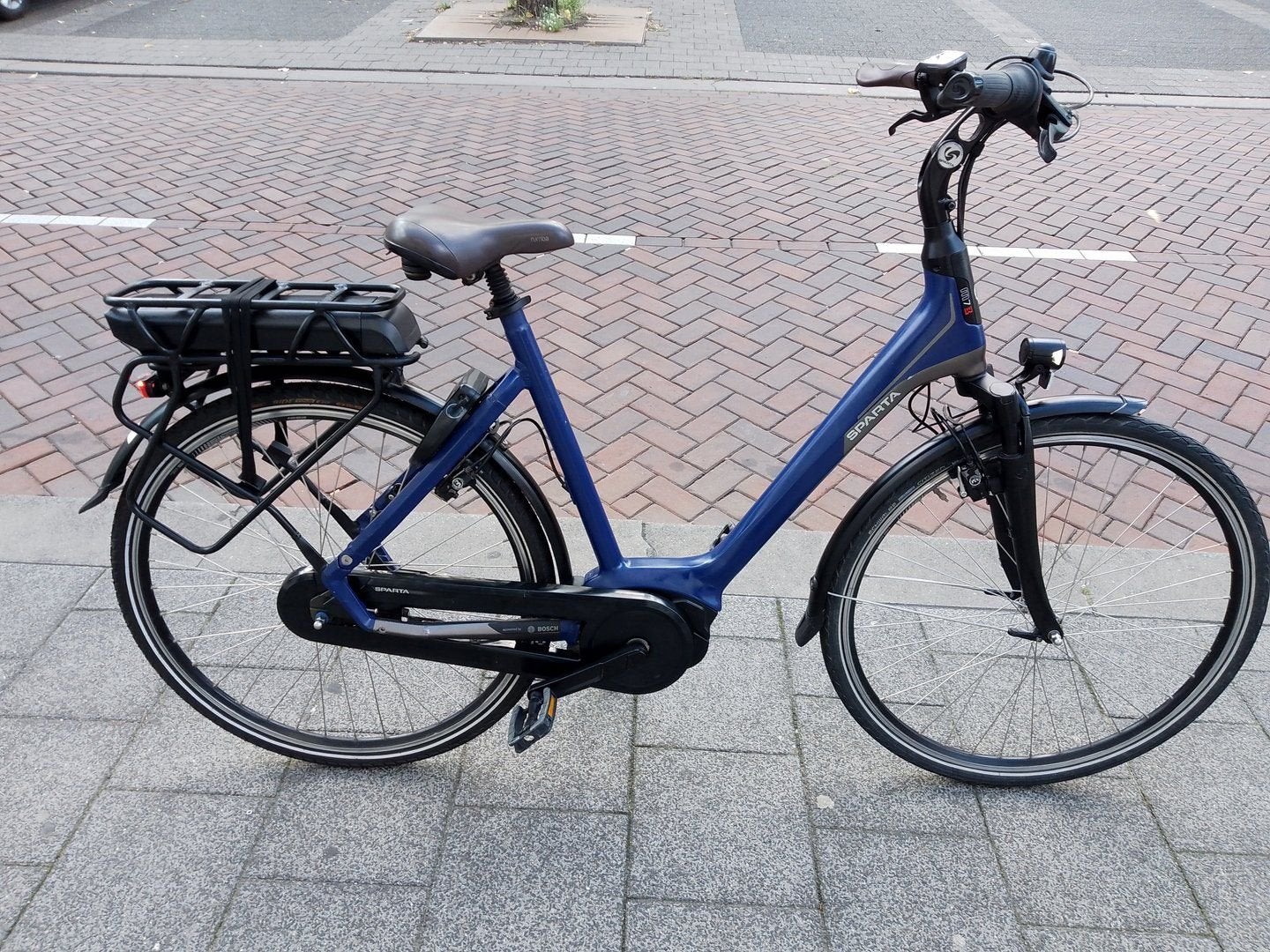 Sparta M7B d57 elektrische damesfiets Bosch middenmotor