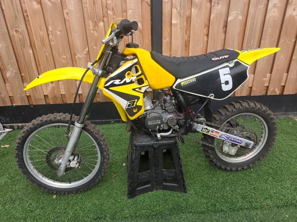 Suzuki RM 85 crossmotor, Fietsen en Brommers, Brommers | Crossbrommers, Ophalen of Verzenden, Gebruikt, Suzuki