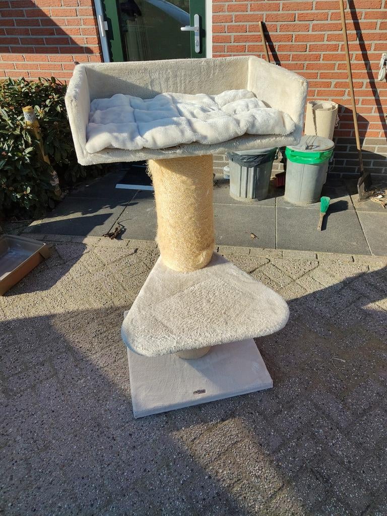 Kattekrabpaal voor twee katten, Ophalen, Krabpaal