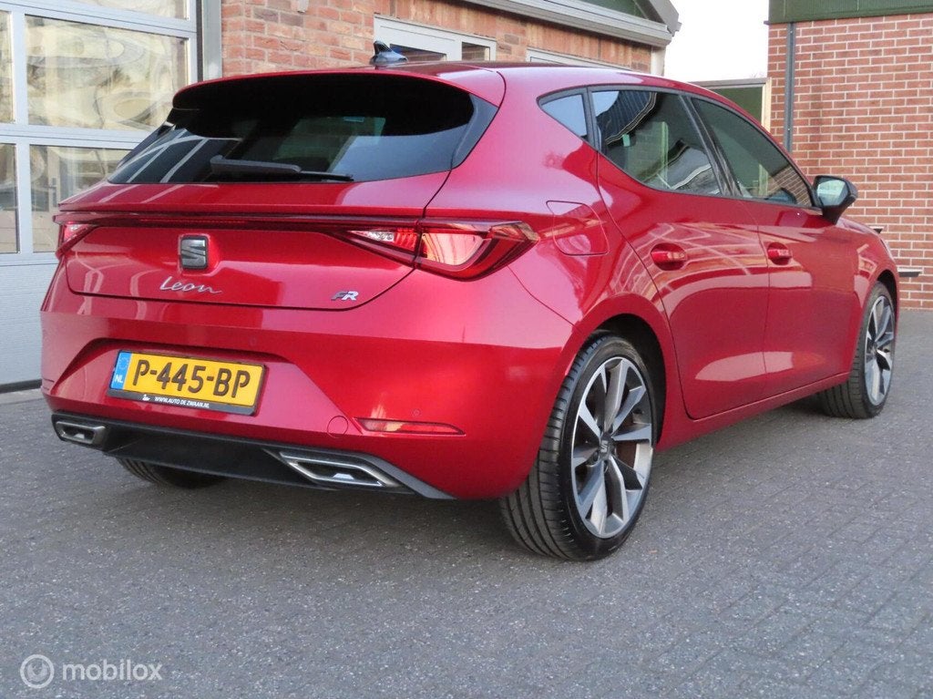 Seat Leon 1.5 eTSI FR Business Intense|Keyless entry/go|Sfee, Euro 6, 4 cilinders, 150 pk, Leon