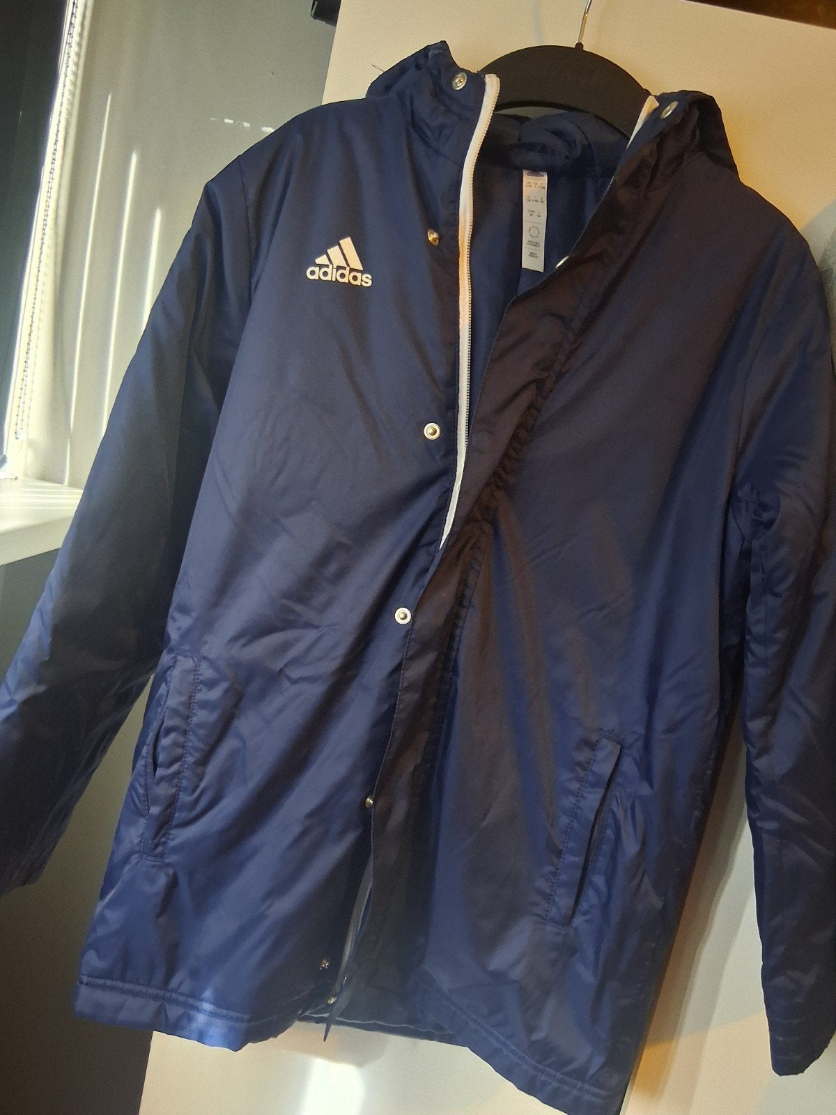 Jongens adidas jas, zelden gedragen 9 tot 10 jaar, Ophalen, Zo goed als nieuw