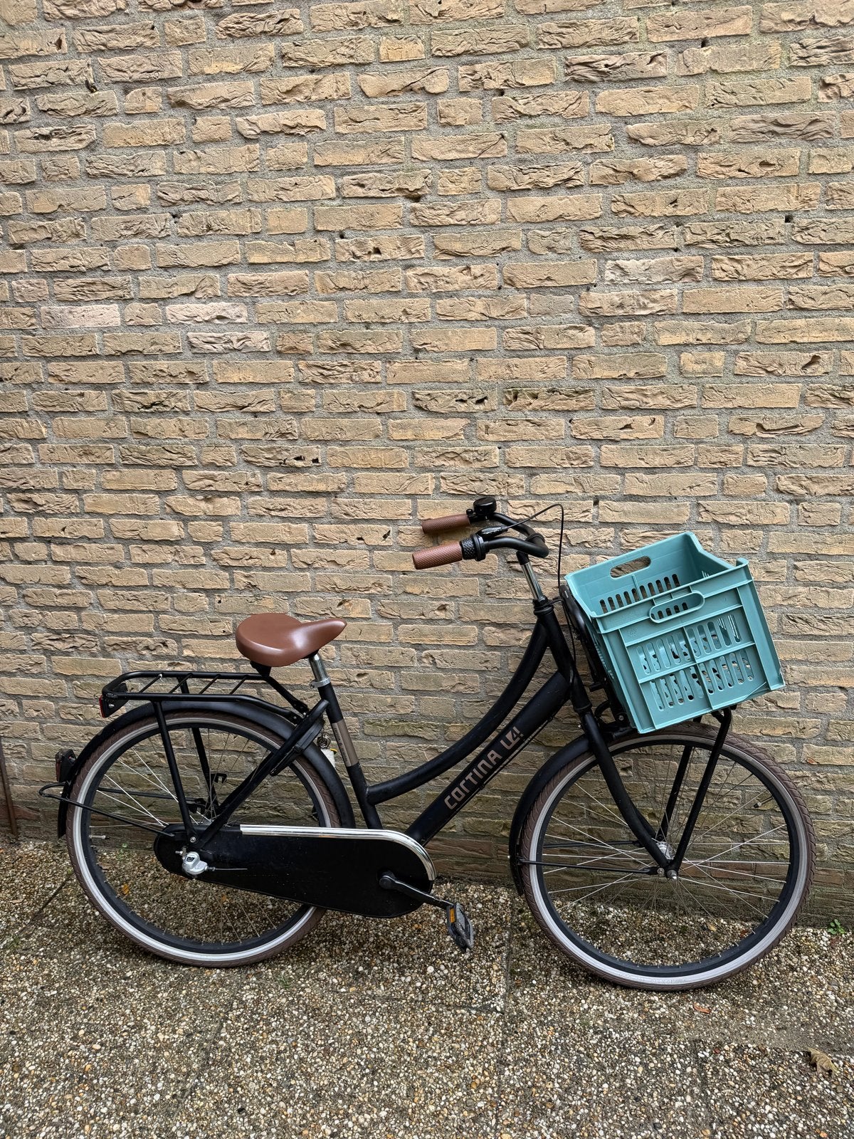 Cortina U4 meisjesfiets 26 inch met voordrager, Versnellingen, Zo goed als nieuw, Trommelrem, Ophalen