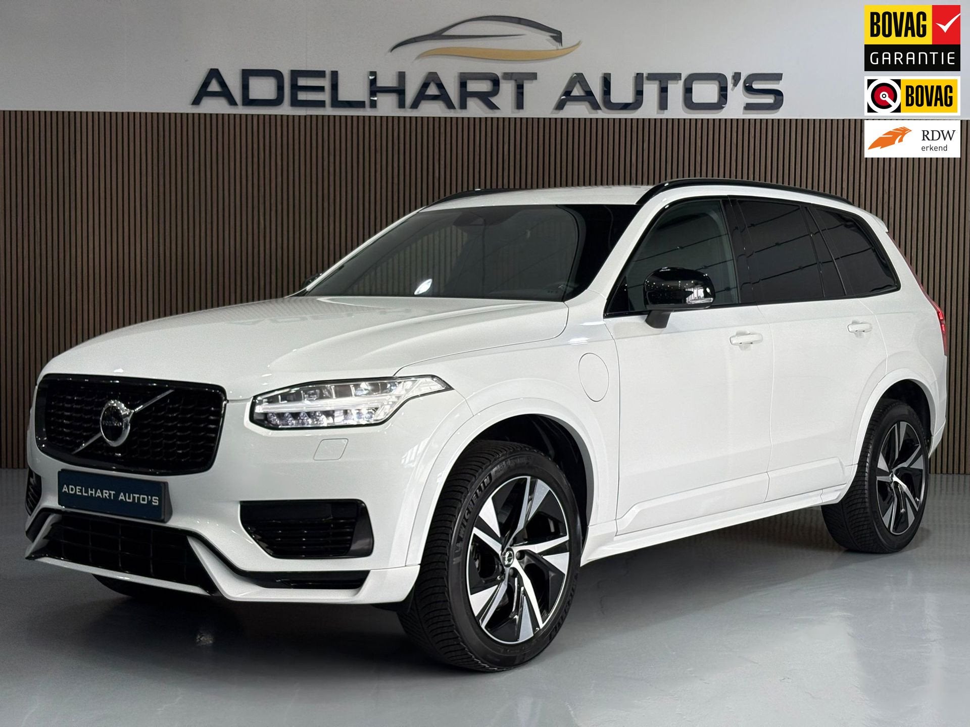 Volvo XC90 2.0 T8 Recharge AWD R Design 455 PK / Harman Kard, Dealer onderhouden, Gebruikt, Zwart, 4 cilinders