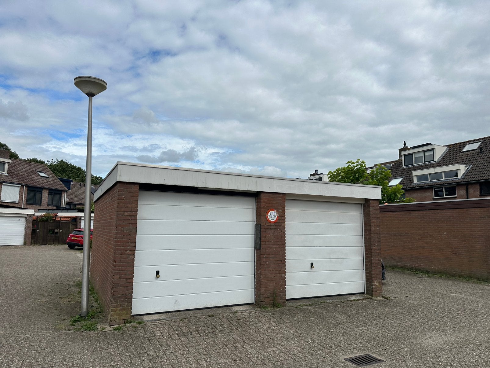 TE HUUR Garagebox Nieuwerkerk aan de IJssel, Zuid-Holland