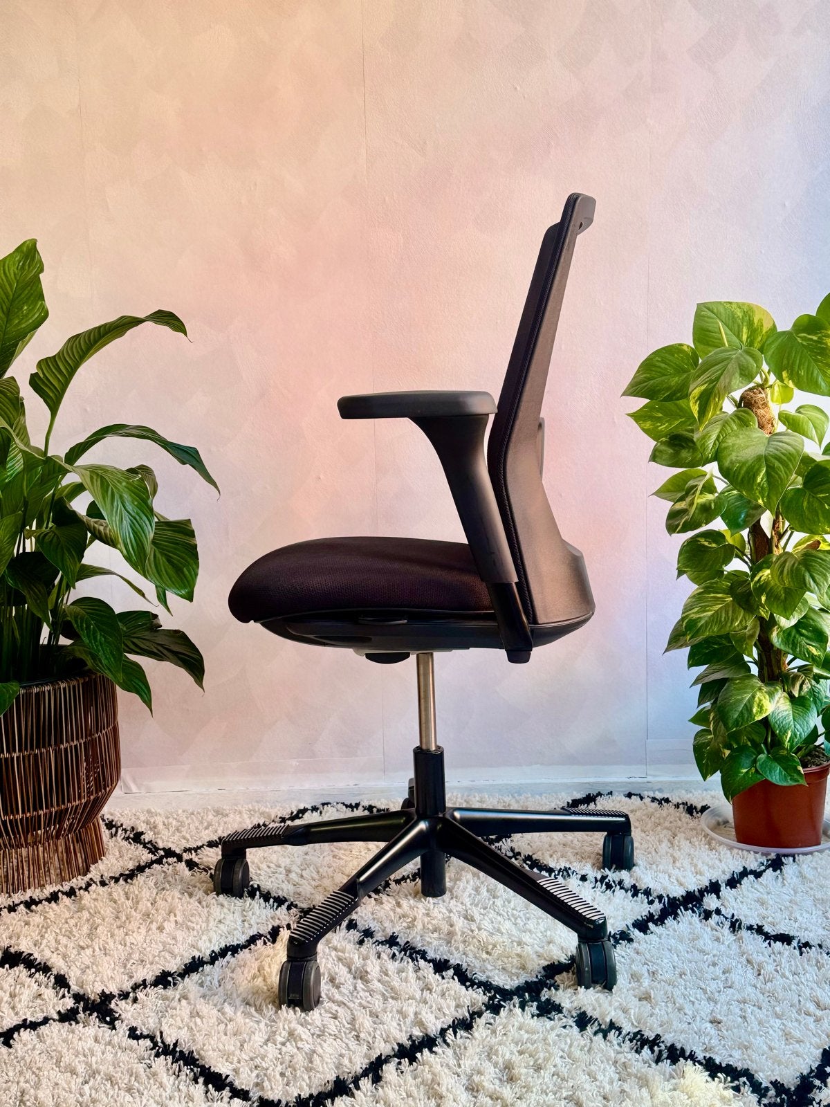 HÅG Futu Mesh 1100-S | Ergonomische Design Bureaustoel, Ophalen, Zwart, Zo goed als nieuw, Bureaustoel