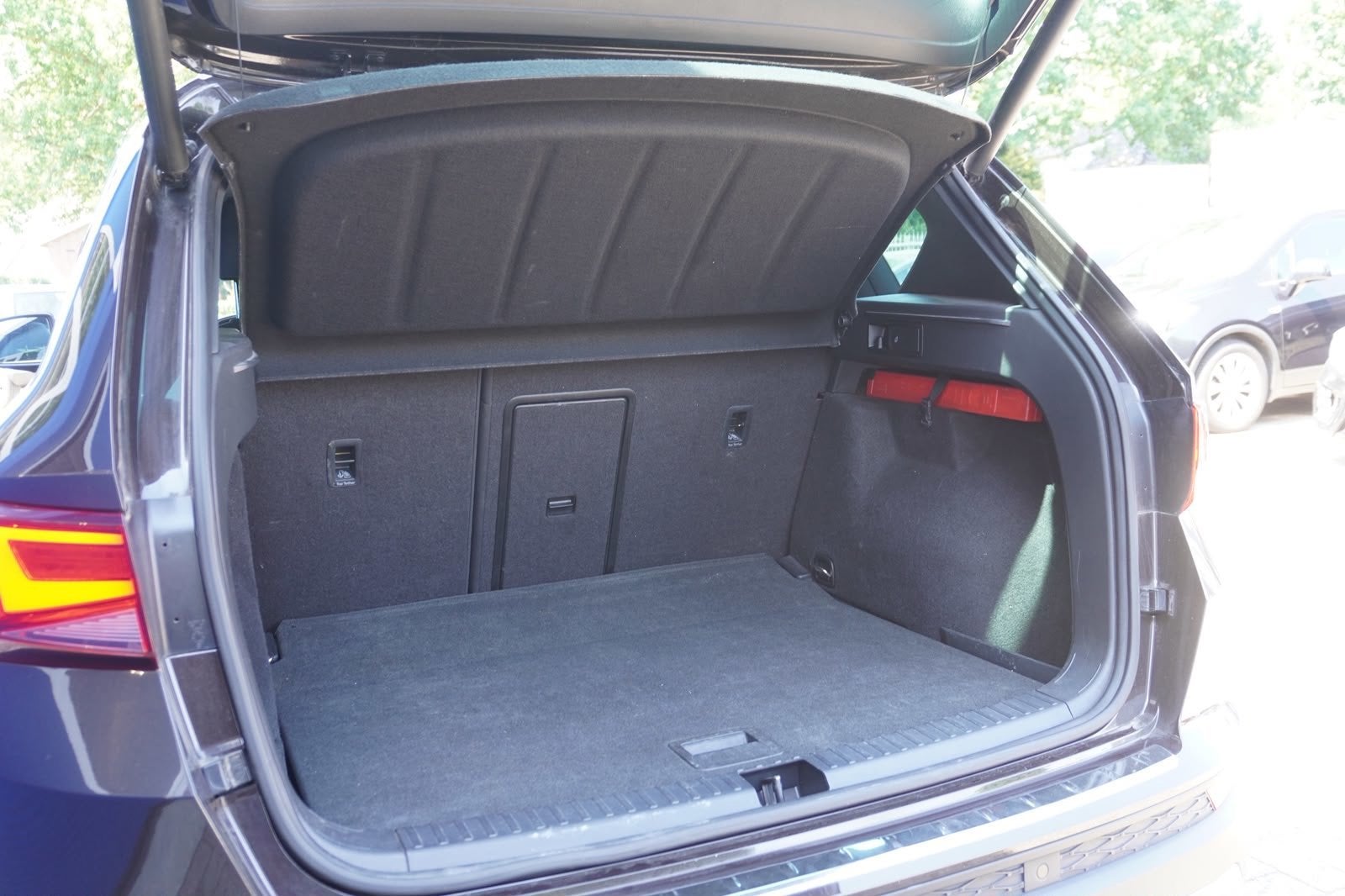 Seat Ateca 2.0 EcoTSI FR 4DRIVE STANDKACHEL, Auto's, Automaat, Dealer onderhouden, Gebruikt, Euro 6