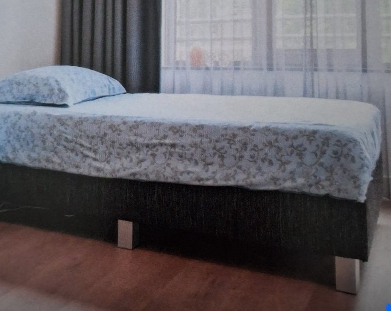 Eenpersoon boxspring met matras 90 x 200, Huis en Inrichting, Slaapkamer | Complete slaapkamers, Ophalen of Verzenden, Nieuw, Eenpersoons