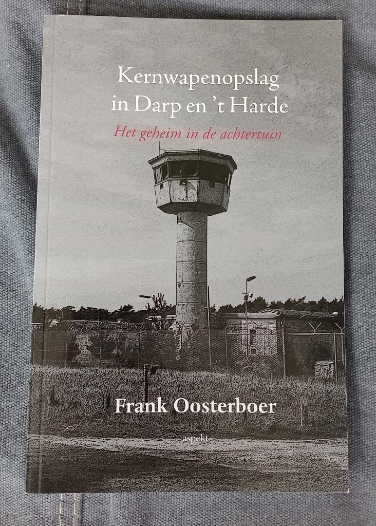 Kernwapenopslag in Darp en 't Harde, Ophalen of Verzenden, Landmacht, 1945 tot heden, Frank Oosterboer