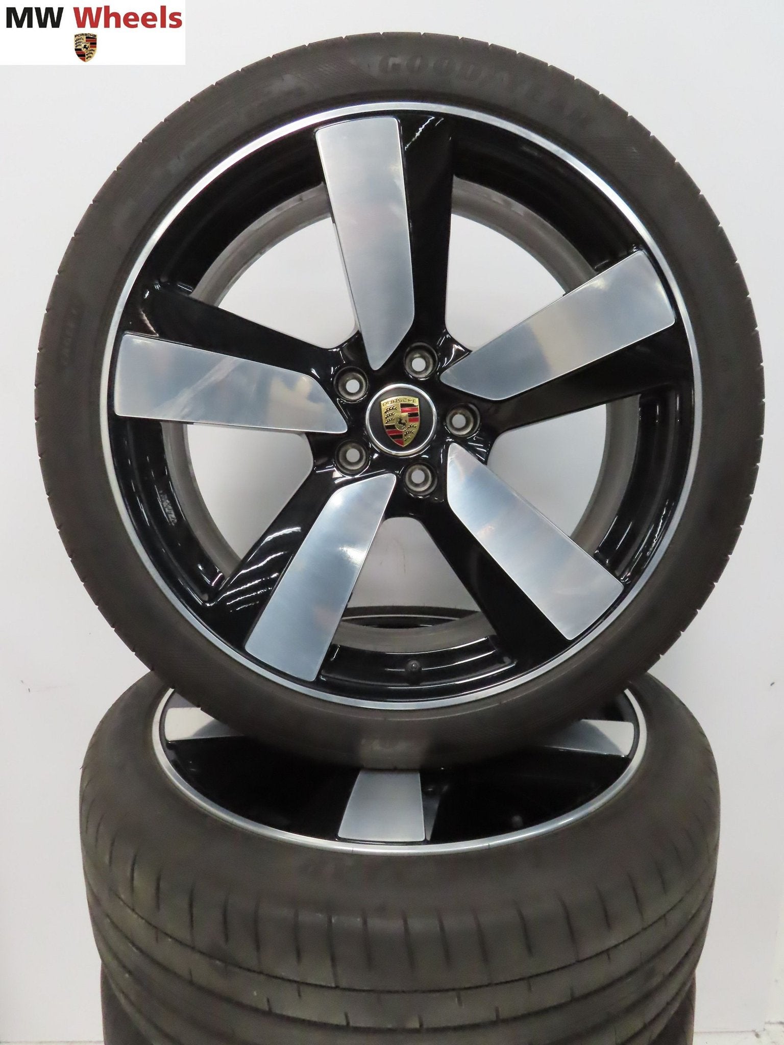 Originele Porsche Macan 2025 EV 22 inch velgen zomerbanden, Auto-onderdelen, Gebruikt, 255 mm, -, -