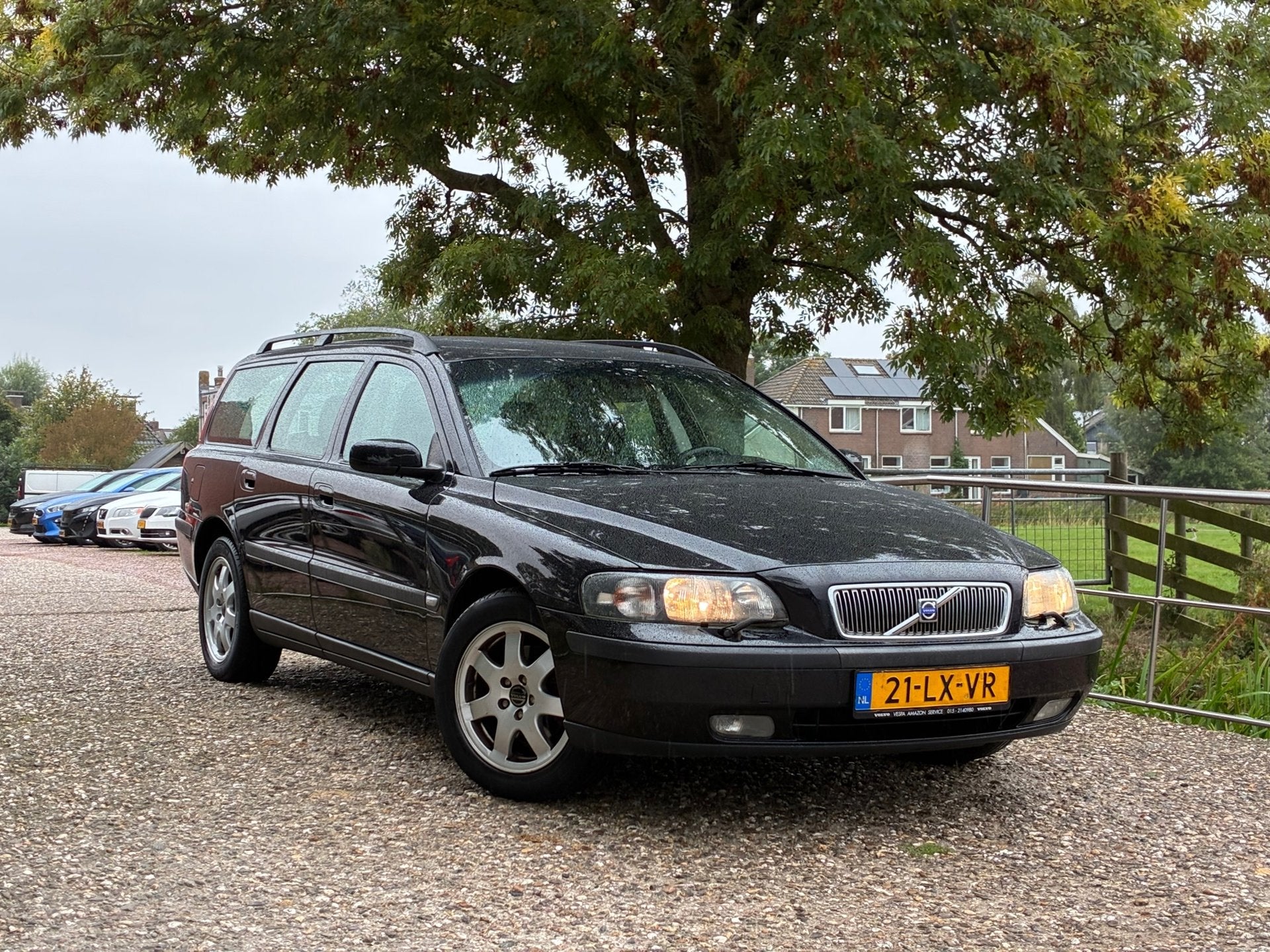 Volvo V70 2.4 Comfort Line | 04-2027 APK + Clima + Cruise Nu, Auto's, Volvo, 1556 kg, Stof, Zwart, Zwart