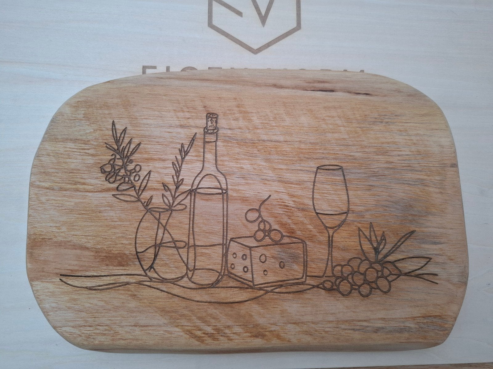 Gepersonaliseerde houten borrelplank – naam of eigen ontwerp, Snij-/serveerplank, Ophalen of Verzenden, Nieuw, Hout