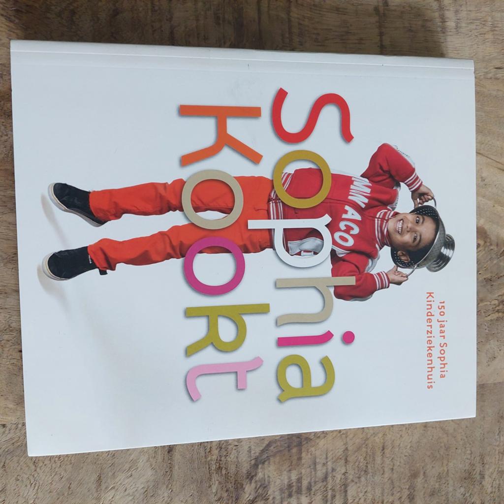 Joke Waltmans - Sophia kookt, Ophalen of Verzenden, Zo goed als nieuw, Joke Waltmans; Irene de Vette; Gees van Asperen; Michiel Houdijk
