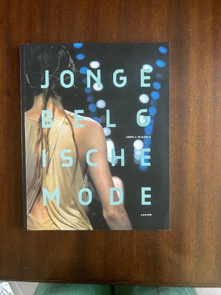 Jonge Belgische Mode | Veerle Windels | Ludion modeboek, Zo goed als nieuw, Mode algemeen, Veerle Windels, Ophalen of Verzenden