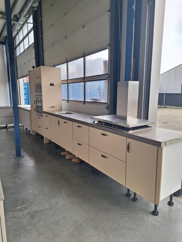 Keuken Compleet met APP 120Keukens op voorraad Nr. 2955, Ophalen, Wit, Enkelwandige keuken, Zo goed als nieuw