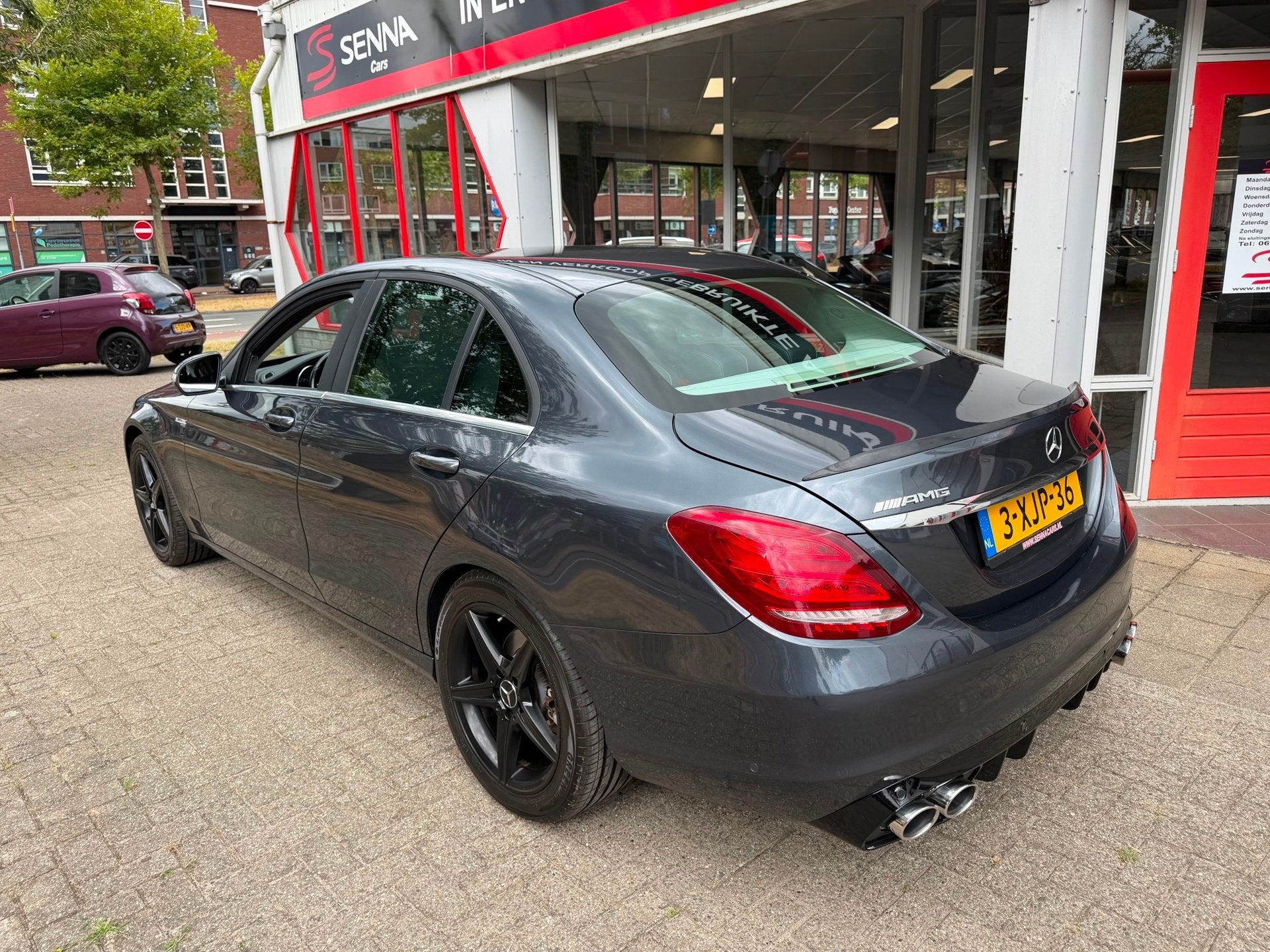 Mercedes-Benz C-klasse 180 - AMG look - Leer - Burmester - I, Achterwielaandrijving, Gebruikt, Bedrijf, Handgeschakeld