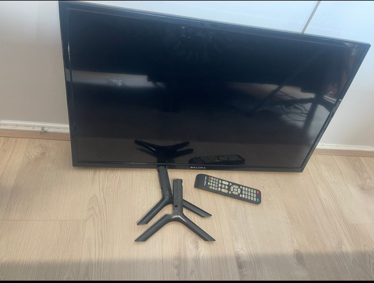 Salora tv, Ophalen, Gebruikt, 50 Hz, Overige merken