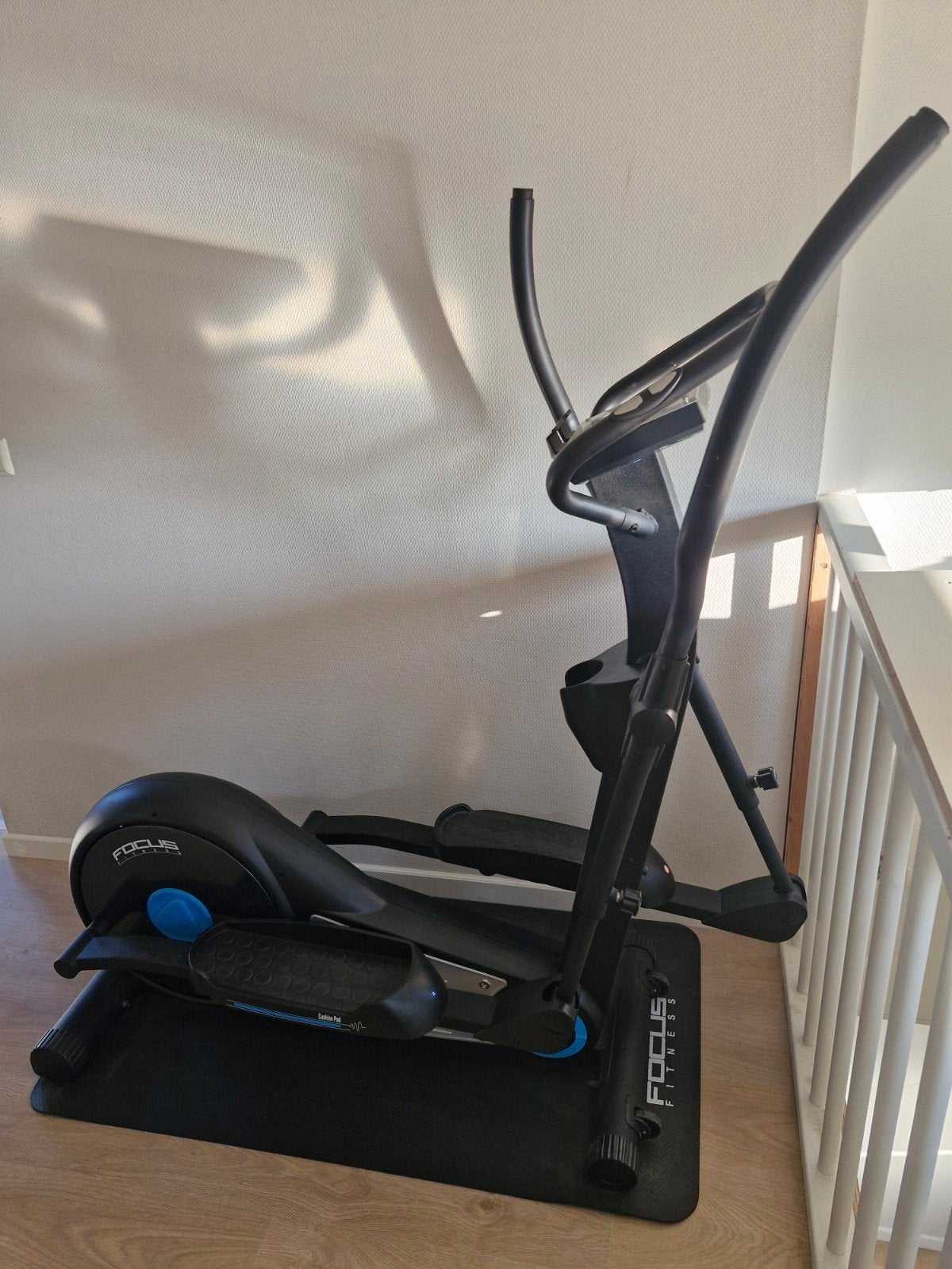 Focus Fitness Crosstrainer fox 5 - Zo goed als nieuw, Ophalen, Zo goed als nieuw, Buik, Crosstrainer