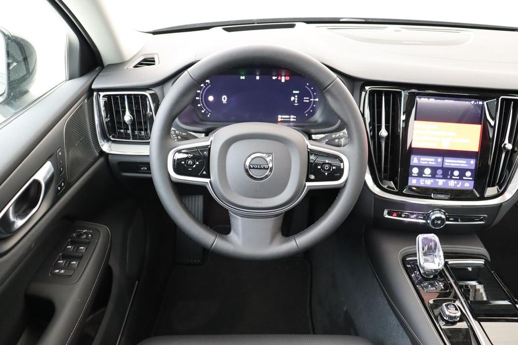 Volvo V60 T6 PLUG-IN HYBRID AWD ULTRA DARK -PANO.DAK|HARMAN/, Auto's, Volvo, Automaat, 12 maanden, Euro 6, 4 cilinders