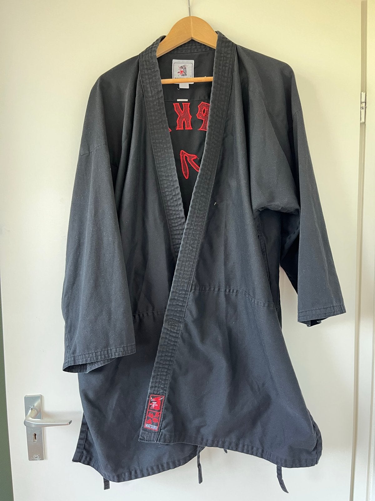 Matsuru Hapkido pak met gele band - Maat M/L, Gebruikt, Vechtsportpak, Hapkido, Maat M