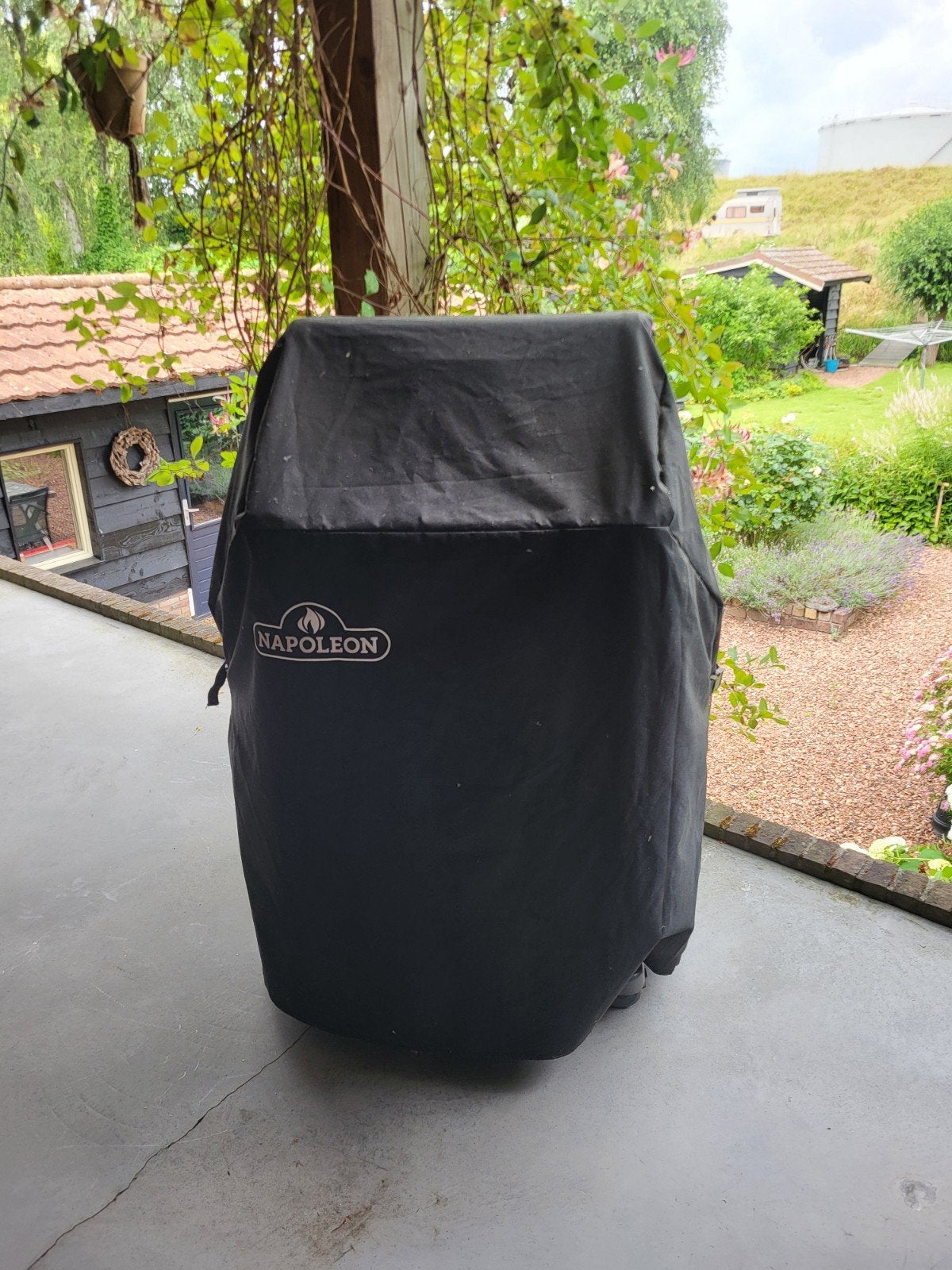 Napoleon gas barbecue met gasfles, Ophalen