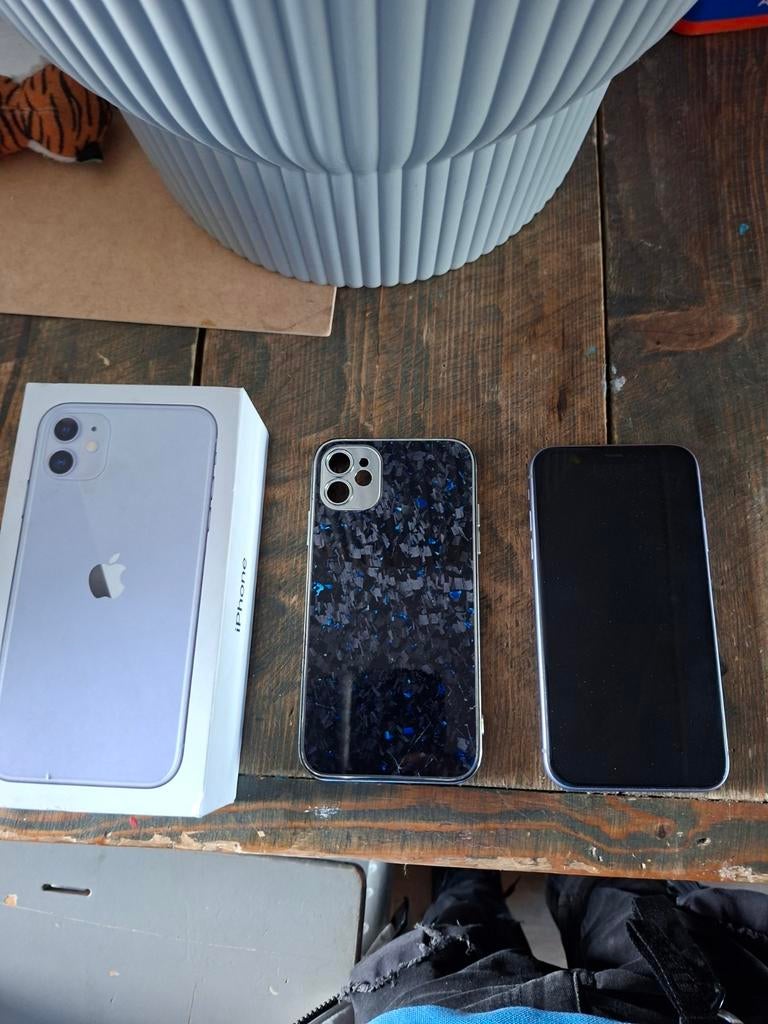 iPhone 11 - Zo goed als nieuw, inclusief hoesje, Ophalen of Verzenden