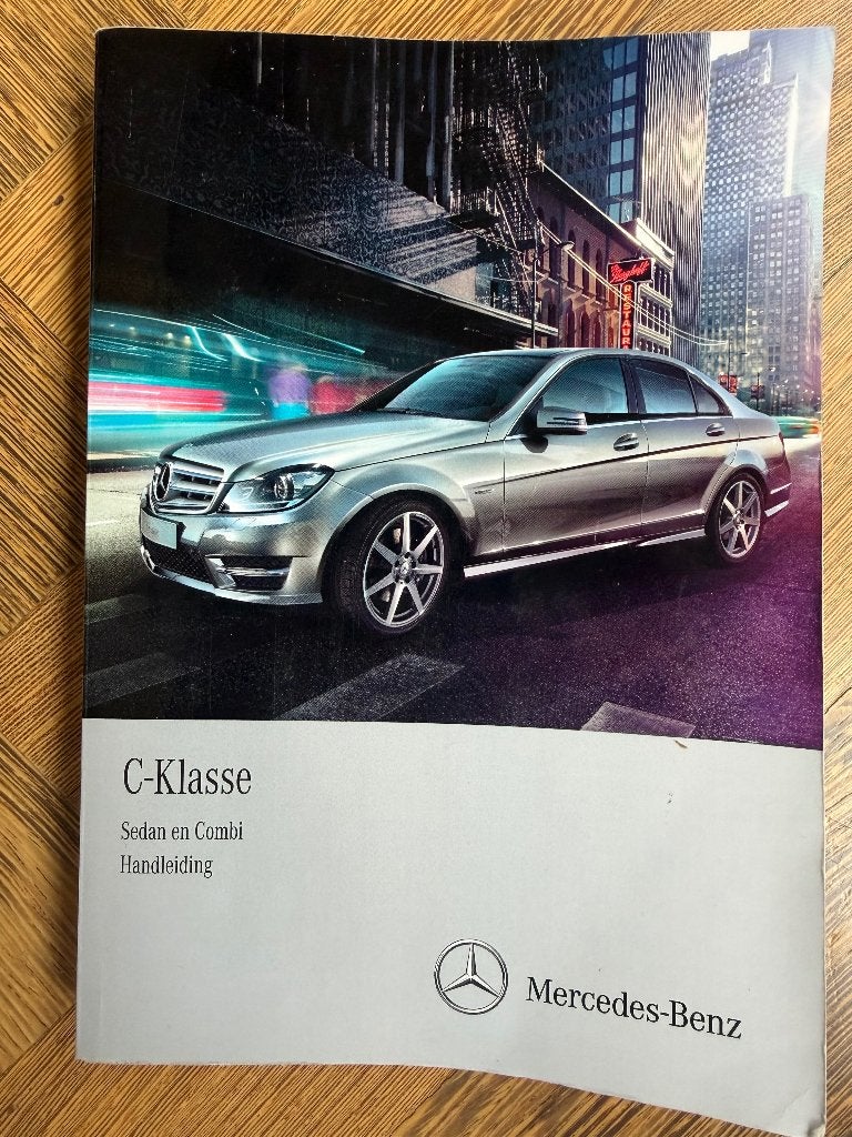 Handleiding Mercedes-Benz C-klasse W204 S04 2011 facelift, Ophalen of Verzenden