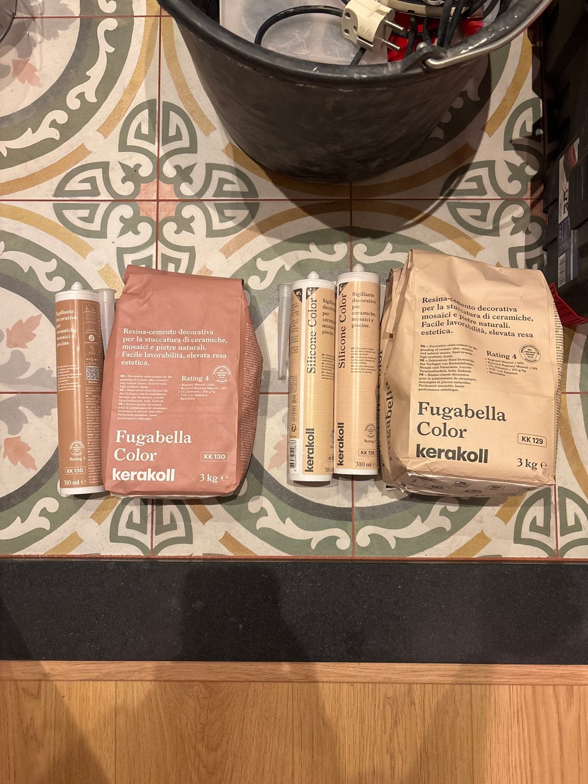 Kerakoll Fugabella Color voegmortel en siliconenkit, Doe-het-zelf en Verbouw, Ophalen of Verzenden, Nieuw, Overige materialen