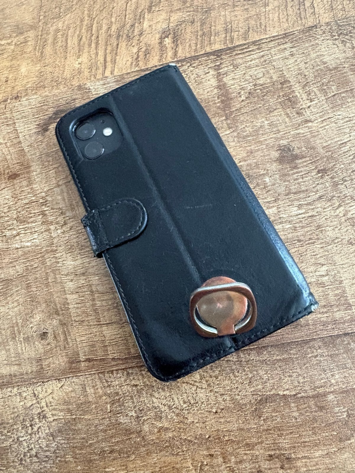 Zwart iPhone 11 Hoesje met Ringhouder, Ophalen, Zo goed als nieuw