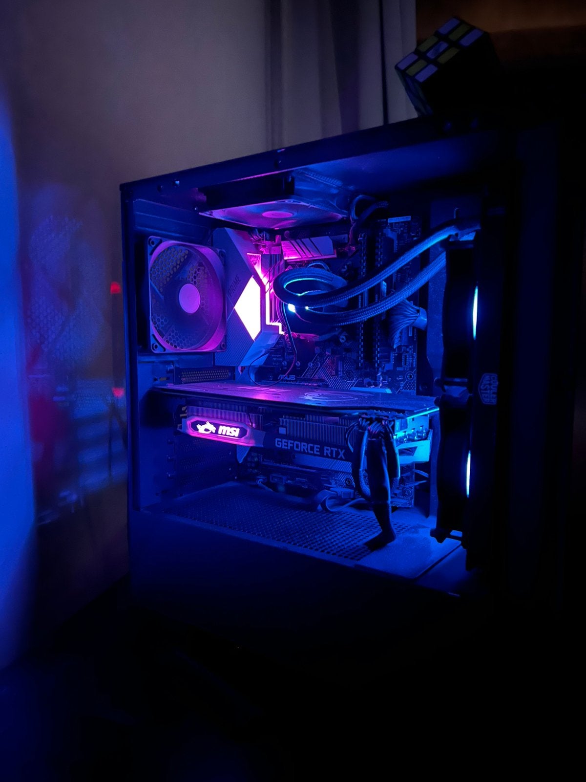 Krachtige Gaming PC: i5-9600K, RTX 2070 OC + extras, Computers en Software, Desktop Pc's, Zo goed als nieuw, 4 Ghz of meer, SSD