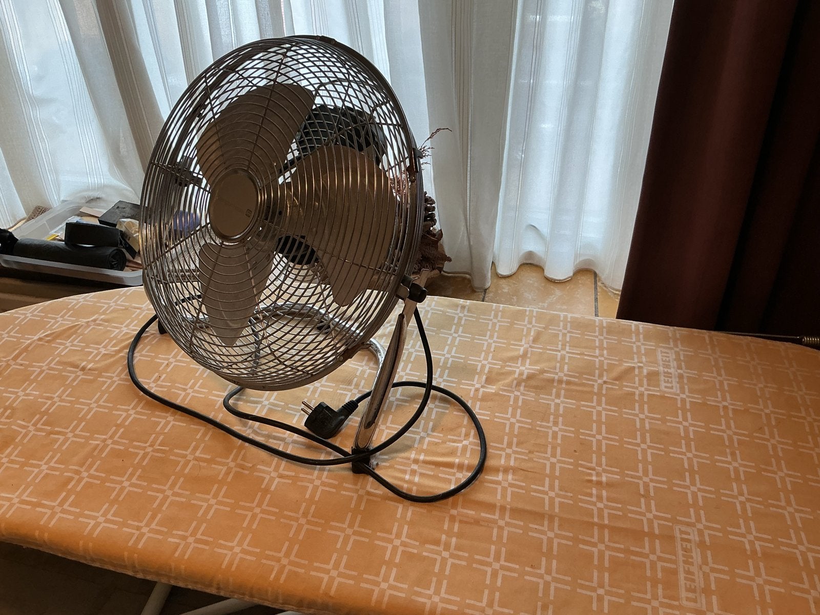 Tafelventilator - Compact en Krachtig, Ophalen of Verzenden, Gebruikt, Tafelventilator