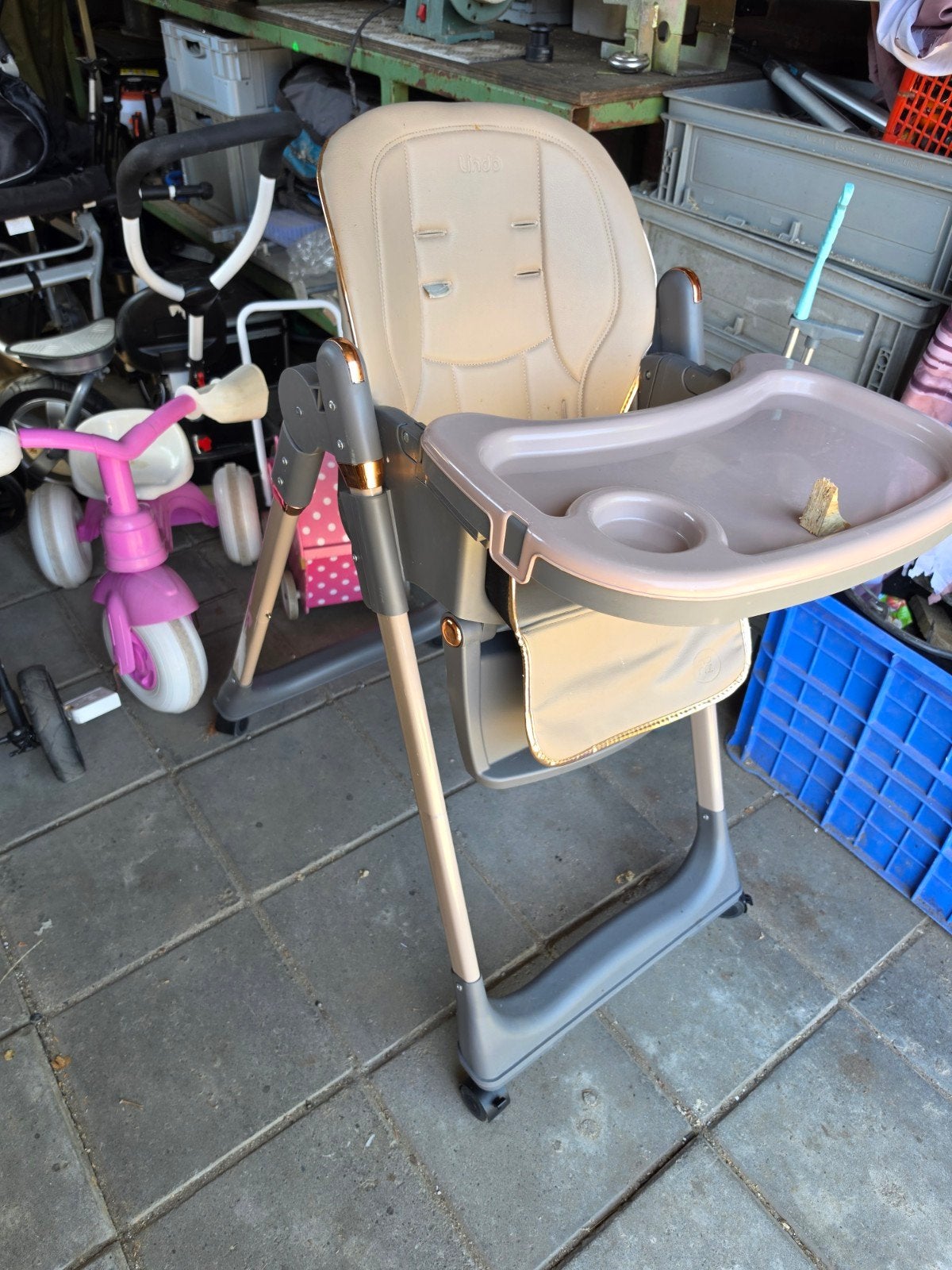 kinder eetstoel met plateau en afneembaar front, Kinderen en Baby's, Kinderstoelen, Ophalen, Meegroeistoel