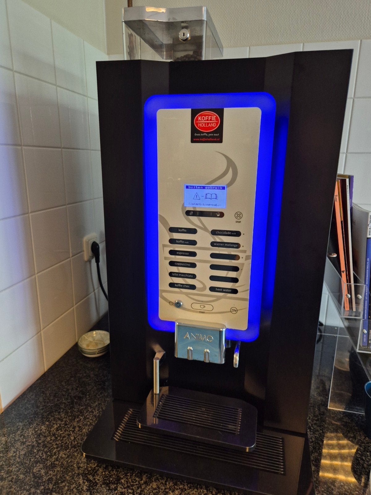 Professionele Koffiemachine Animo OptiVend Touch, Ophalen, Gebruikt, Koffiebonen, 10 kopjes of meer