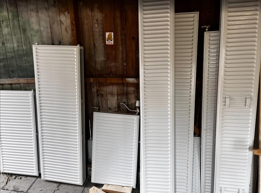 CV radiatoren, Ophalen, 30 tot 80 cm, Radiator, Zo goed als nieuw