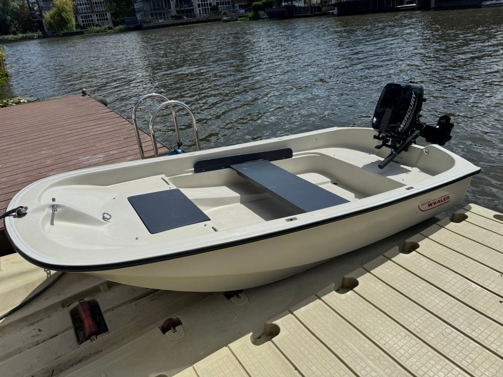 Boston Whaler 9FT 1993 classic / 4PK Mercury 2020, Watersport en Boten, Gebruikt, Buitenboordmotor, Tender, Polyester