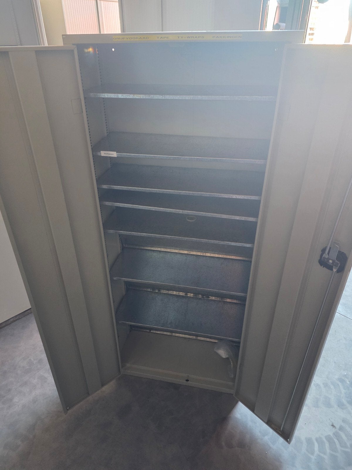 werkplaats kast, Ophalen, Gebruikt, 25 tot 50 cm, 150 tot 200 cm