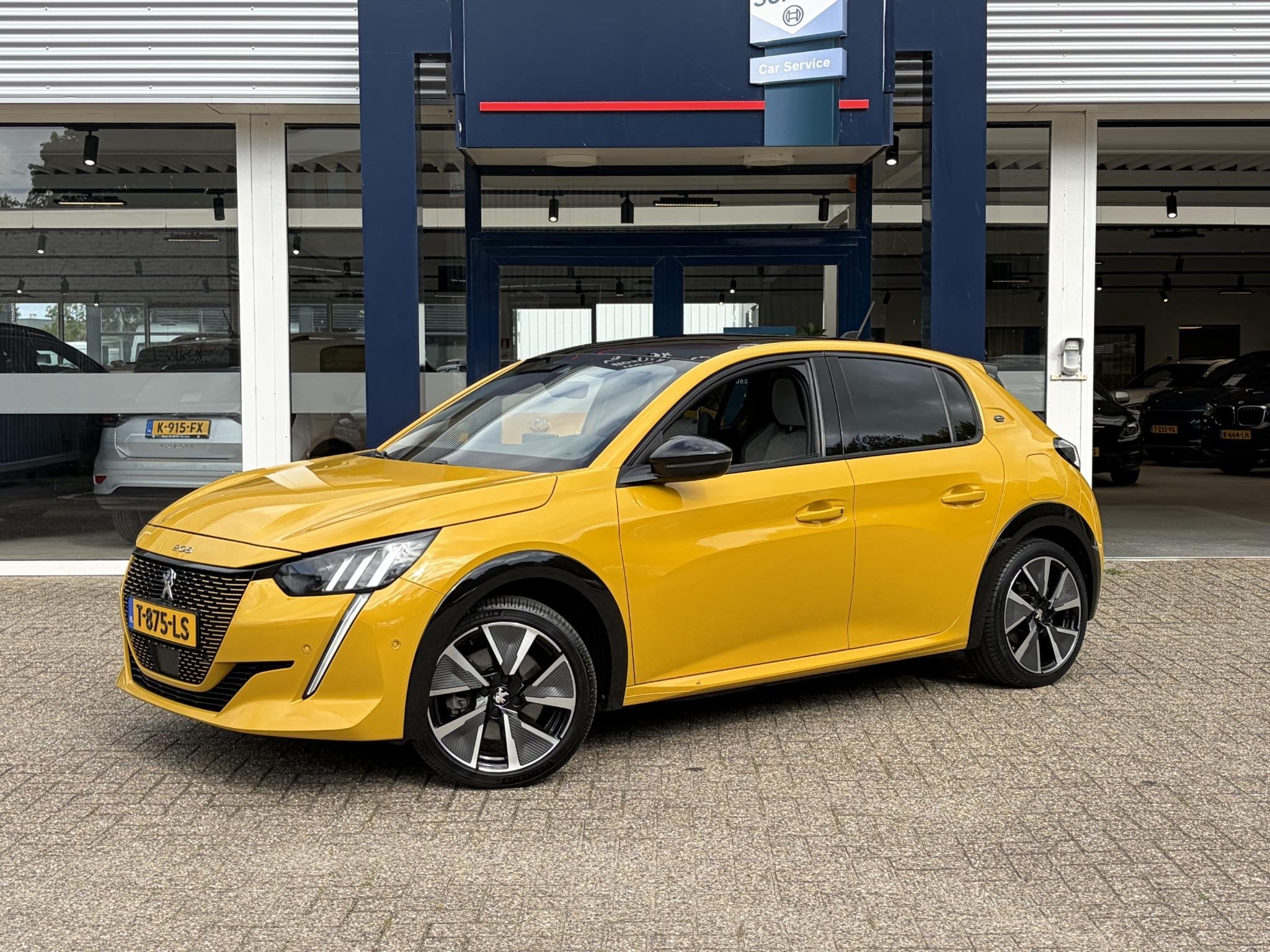 Peugeot e-208 EV GT 350 50 kWh / GT-Line / Adaptieve Cruise-, Auto's, 136 pk, Gebruikt, 351 km, Geel