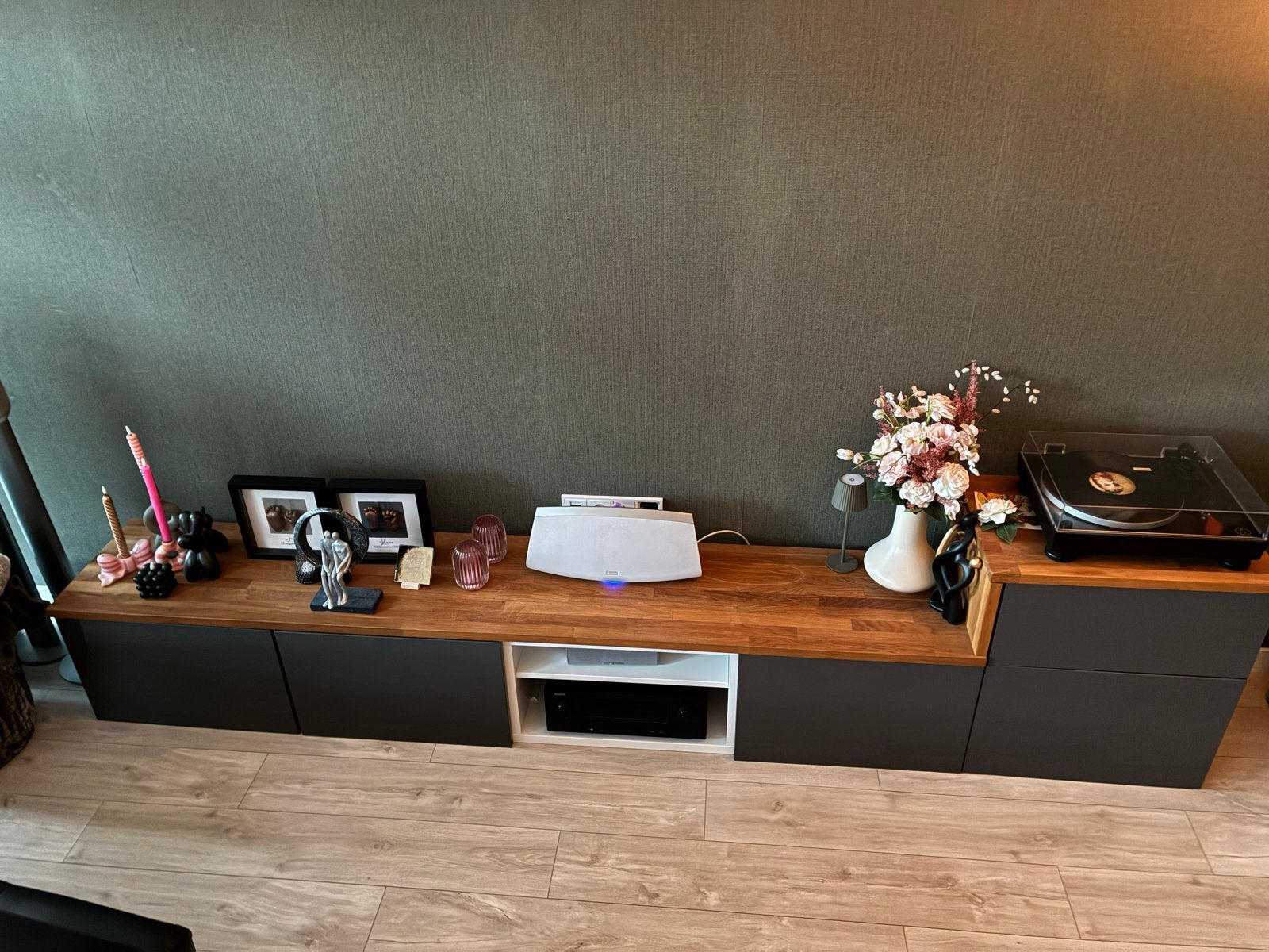 IKEA Besta meubel met eiken afdekplaat, Ophalen, Eikenhout, Zo goed als nieuw, 200 cm of meer