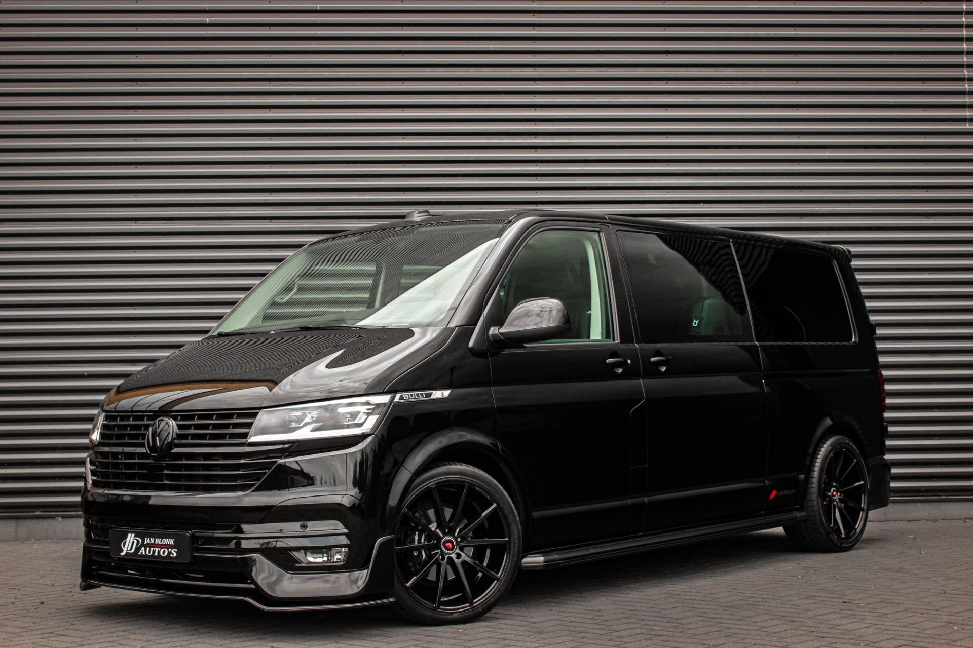Volkswagen TRANSPORTER 2.0 TDI L2H1 150PK BULLI DC DUBBEL CA, Dealer onderhouden, 4 cilinders, 150 pk, Volkswagen