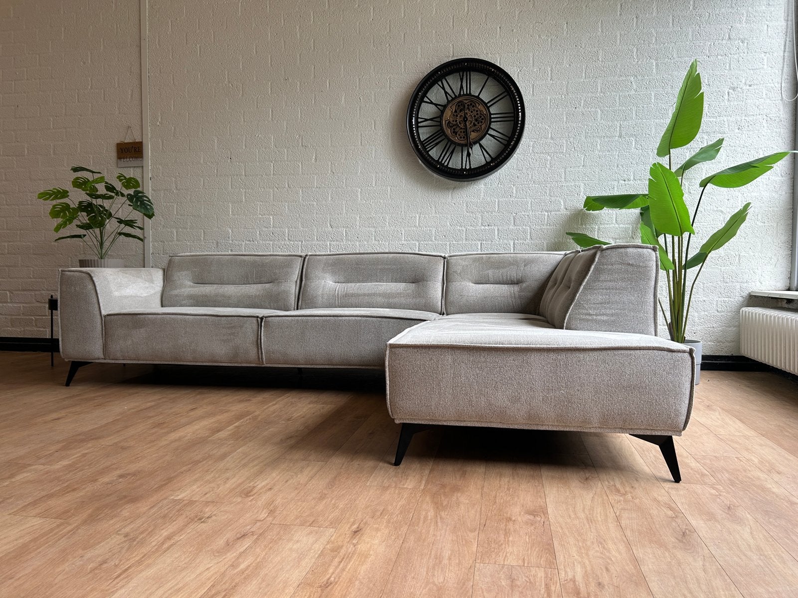 Luxe De Bommel | Grijze Hoekbank | Gereinigd & Geïmpregneerd, Huis en Inrichting, Banken | Bankstellen, Luxe, Hoekbank, 300 cm of meer