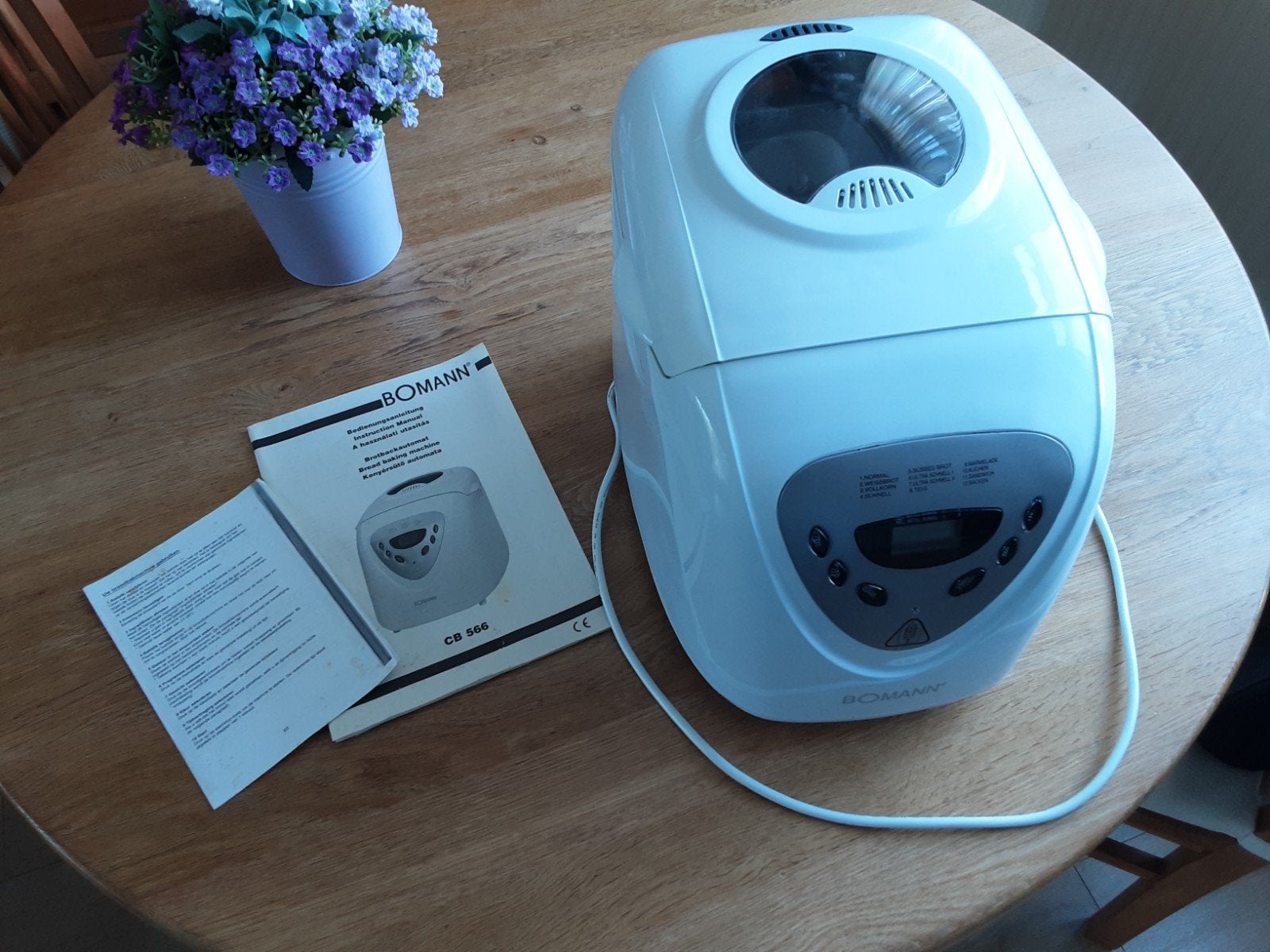 Broodbakoven Bomann CB 566 z.g.a.n. met deeghaak., Ophalen of Verzenden, Zo goed als nieuw