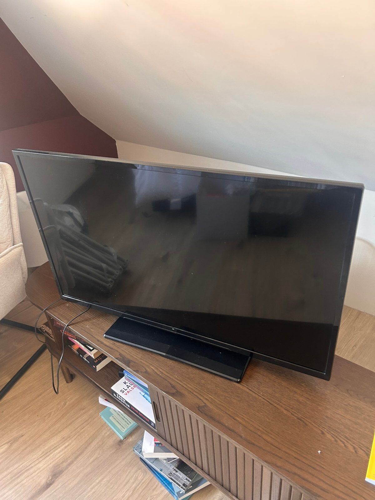 40 inch OK. LED TV – Full HD – Met afstandsbediening, 50 Hz, Zo goed als nieuw, 100 cm of meer, Ophalen