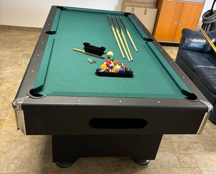 Pooltafel 126x248cm met accessoires, Sport en Fitness, Biljarten en Poolen, Ophalen, Gebruikt, Pooltafel