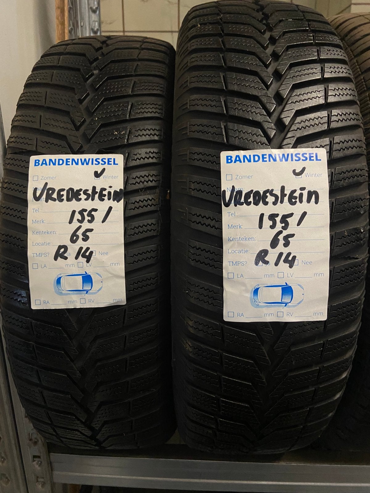 2x Vredestein 155/65 R14 Snowtrack 3. 5,5mm profiel, Ophalen
