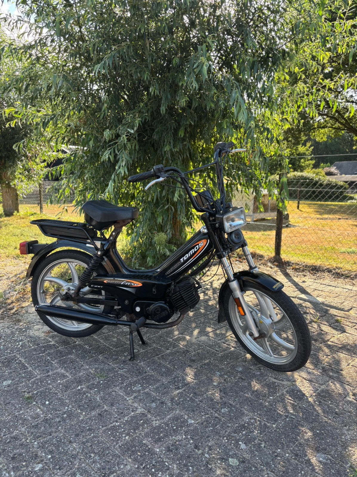 Tomos Luxe, Fietsen en Brommers, Brommers | Tomos, Ophalen, Overige modellen, Zo goed als nieuw, 2 versnellingen