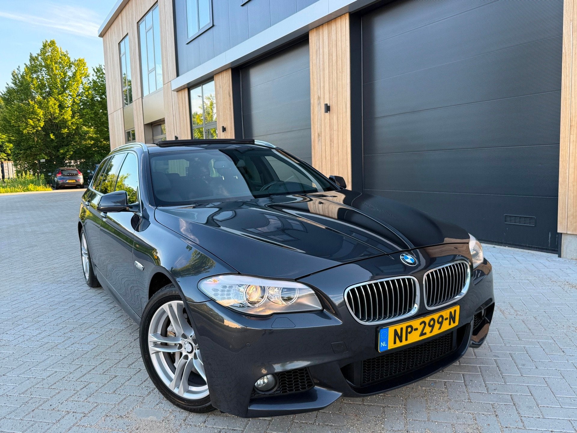BMW 5-serie Touring 535d XDrive M-PAKKET (dec-2012) 313PK|PA, Auto's, BMW, Automaat, Euro 5, Gebruikt, Zwart