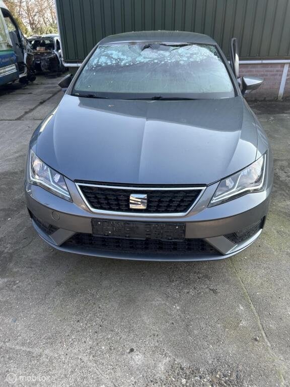 voorkop seat  leon 1.2 tsi bj 2018, Gebruikt, Voor, Ophalen of Verzenden, Bumper